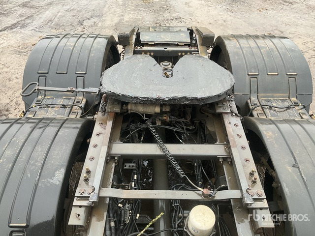 2016 Volvo FH460 Sleeper Truck Tractor: 4x - Cap tractor: Foto 5 2016 Volvo FH460 Sleeper Truck Tractor: 4x - Cap tractor: Foto 5