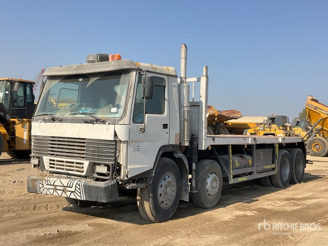 1997 Volvo FH 8x4 Twin-Steer Flatbed Truck - Camion platformă: Foto 1 1997 Volvo FH 8x4 Twin-Steer Flatbed Truck - Camion platformă: Foto 1