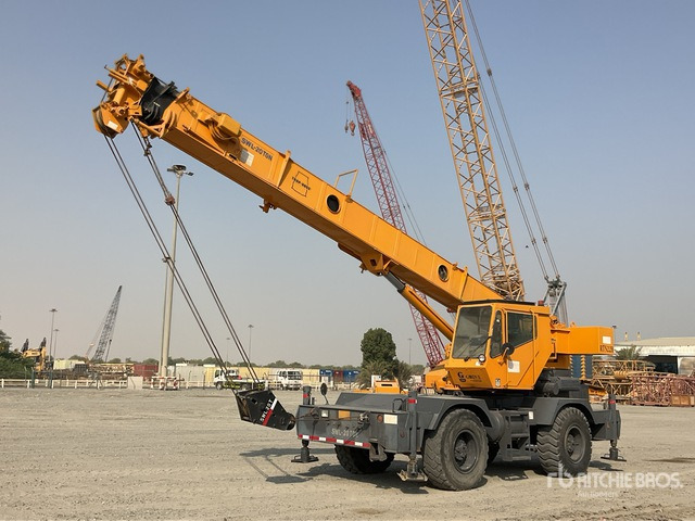 1999 Grove RT522B 22 ton 4x4x4 Rough Terrain Crane - Macara pentru teren accidentat: Foto 1 1999 Grove RT522B 22 ton 4x4x4 Rough Terrain Crane - Macara pentru teren accidentat: Foto 1
