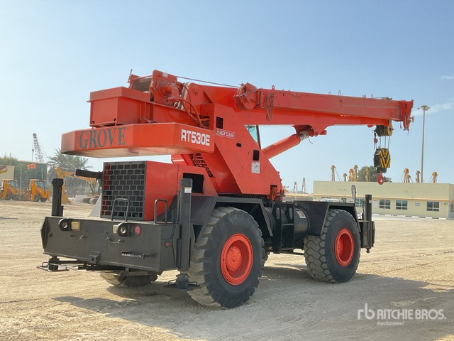 1999 Grove RT530E 30 ton 4x4x4 Rough Terrain Crane - Macara pentru teren accidentat: Foto 4 1999 Grove RT530E 30 ton 4x4x4 Rough Terrain Crane - Macara pentru teren accidentat: Foto 4