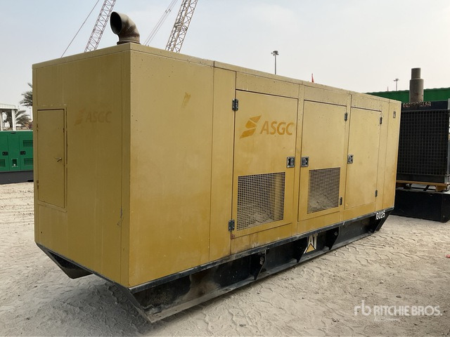 2002 Cat 350 320 kVA Skid-Mounted Generator Set - Generator electric: Foto 3 2002 Cat 350 320 kVA Skid-Mounted Generator Set - Generator electric: Foto 3