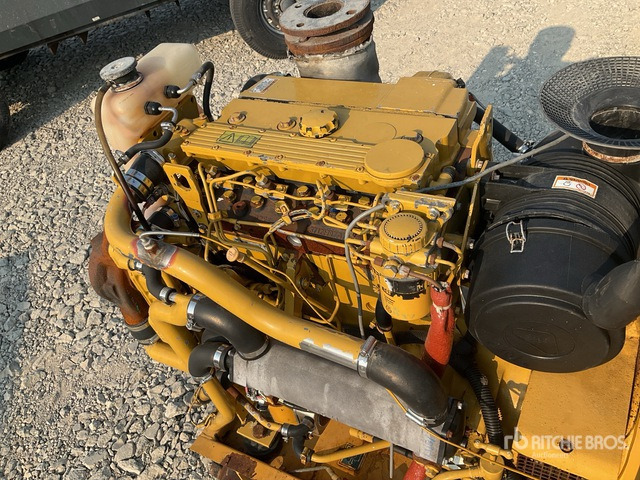 2002 Cat 75 kVA Skid-Mounted Generator Set - Generator electric: Foto 5 2002 Cat 75 kVA Skid-Mounted Generator Set - Generator electric: Foto 5