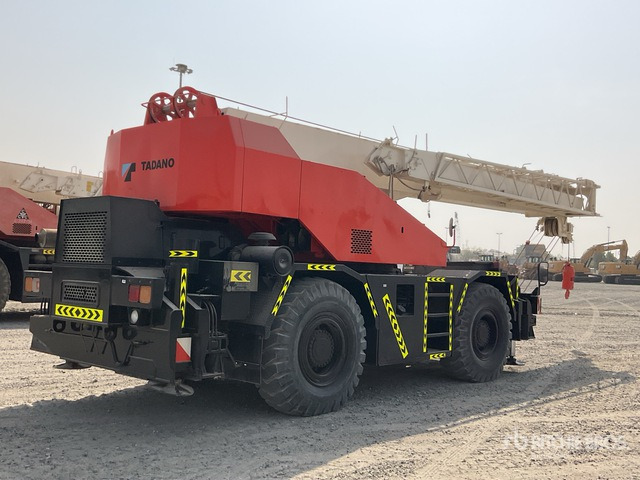 2002 Tadano TR300EX 30 ton 4x4x4 Rough Terrain Crane - Macara pentru teren accidentat: Foto 4 2002 Tadano TR300EX 30 ton 4x4x4 Rough Terrain Crane - Macara pentru teren accidentat: Foto 4