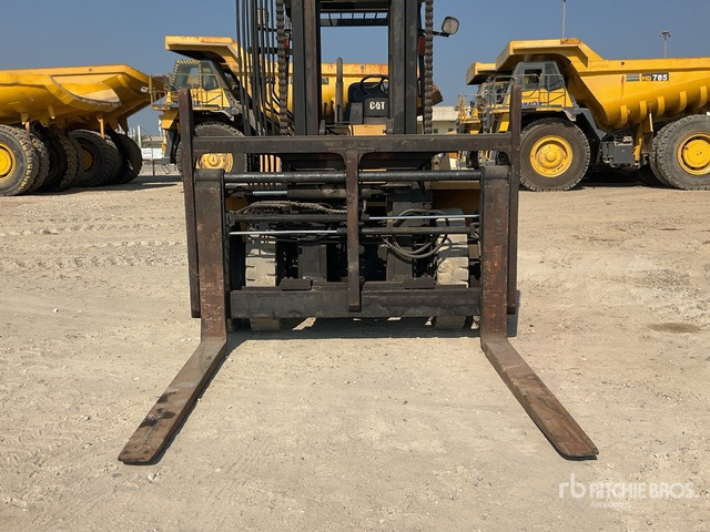 2004 Cat DP150 15 ton Forklift - Stivuitor diesel: Foto 4 2004 Cat DP150 15 ton Forklift - Stivuitor diesel: Foto 4