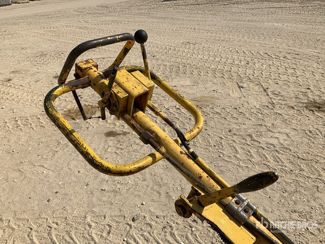 2006 Bomag BW75S-2 Walk Behind Roller - Mini cilindru compactor: Foto 5 2006 Bomag BW75S-2 Walk Behind Roller - Mini cilindru compactor: Foto 5