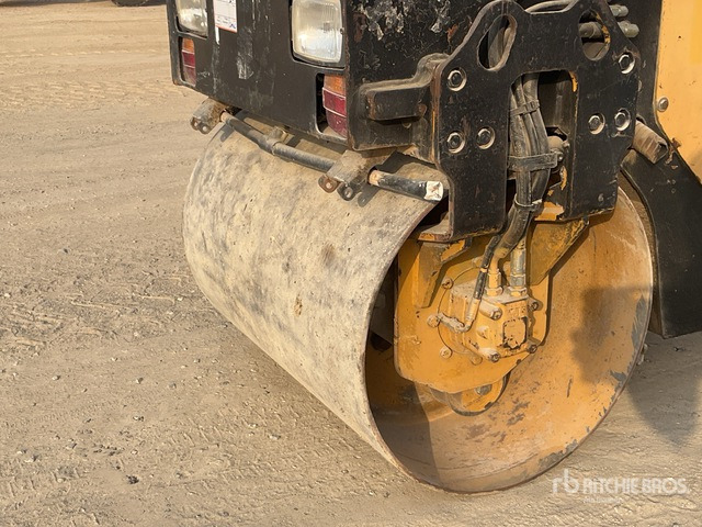 2006 Cat CB114 Double Drum Roller - Cilindru compactor pentru asfalt: Foto 4 2006 Cat CB114 Double Drum Roller - Cilindru compactor pentru asfalt: Foto 4