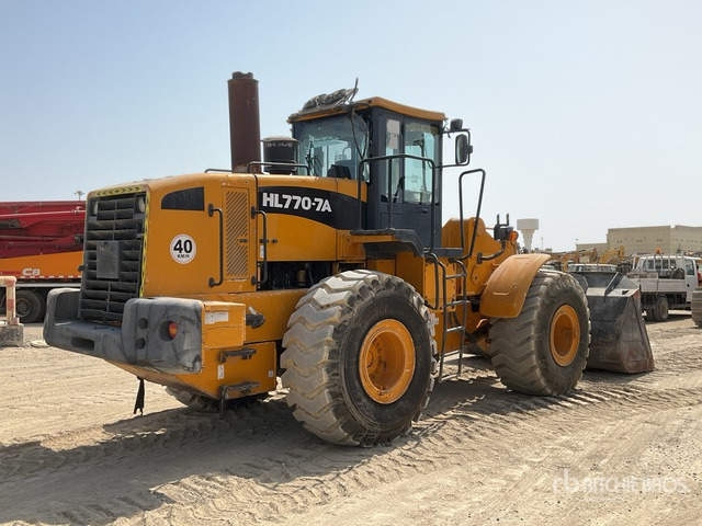 2008 Hyundai HL770-7A - Încărcător frontal pe pneuri: Foto 3 2008 Hyundai HL770-7A - Încărcător frontal pe pneuri: Foto 3