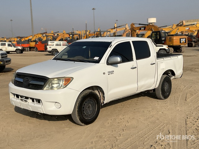2008 Toyota Hilux 4x2 Crew Cab Pickup - Pick-up: Foto 2 2008 Toyota Hilux 4x2 Crew Cab Pickup - Pick-up: Foto 2