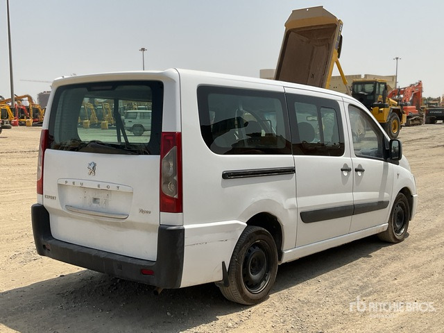 2010 Peugeot Expert Tepee - Transport persoane: Foto 3 2010 Peugeot Expert Tepee - Transport persoane: Foto 3