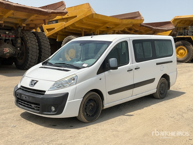2010 Peugeot Expert Tepee - Transport persoane: Foto 1 2010 Peugeot Expert Tepee - Transport persoane: Foto 1