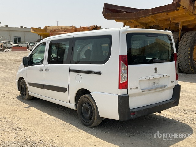2010 Peugeot Expert Tepee - Transport persoane: Foto 4 2010 Peugeot Expert Tepee - Transport persoane: Foto 4