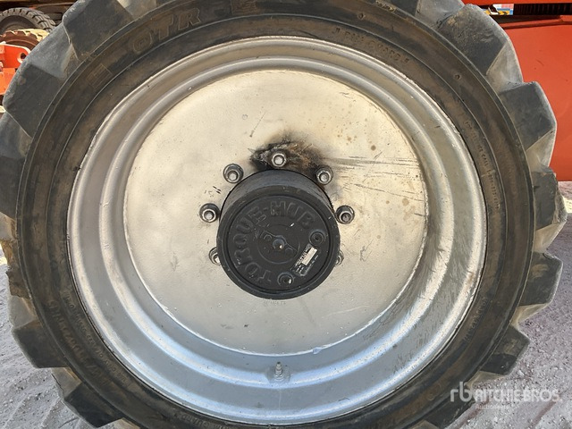 2012 JLG 600AJ 4WD Diesel Articulating Boom Lift - Nacela articulata: Foto 5 2012 JLG 600AJ 4WD Diesel Articulating Boom Lift - Nacela articulata: Foto 5