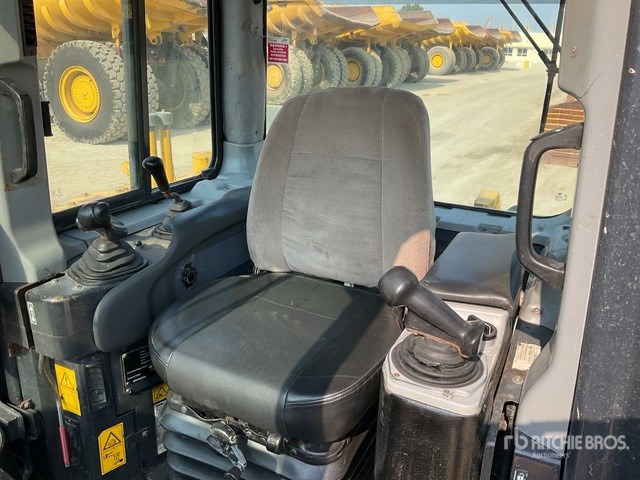 2012 Komatsu D155A-6 Crawler Dozer - Buldozer: Foto 5 2012 Komatsu D155A-6 Crawler Dozer - Buldozer: Foto 5