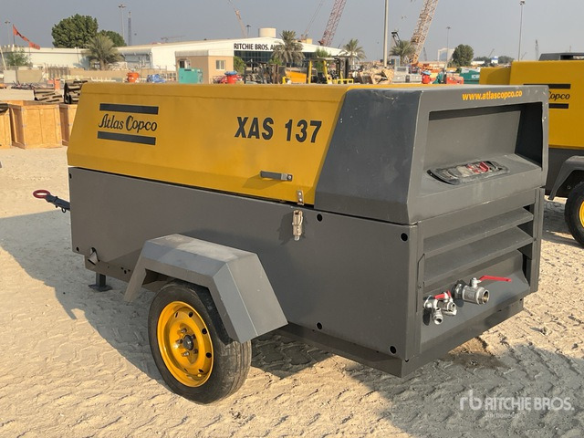 2013 Atlas Copco XA137DD Mobile Air Compressor - Compresor de aer: Foto 2 2013 Atlas Copco XA137DD Mobile Air Compressor - Compresor de aer: Foto 2