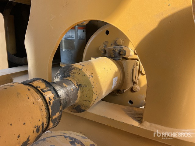 2013 Cat 950H - Încărcător frontal pe pneuri: Foto 5 2013 Cat 950H - Încărcător frontal pe pneuri: Foto 5