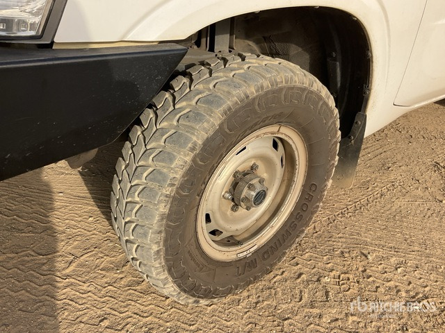 2013 Nissan Patrol GL 4x4 SUV - SUV: Foto 5 2013 Nissan Patrol GL 4x4 SUV - SUV: Foto 5