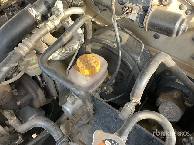 2013 Nissan Patrol GL 4x4 SUV - SUV: Foto 4 2013 Nissan Patrol GL 4x4 SUV - SUV: Foto 4