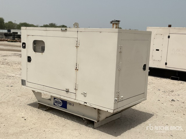 2014 FG Wilson P88 3 100 kVA Skid-Mounted (Inoperable) Generator Set - Generator electric: Foto 3 2014 FG Wilson P88 3 100 kVA Skid-Mounted (Inoperable) Generator Set - Generator electric: Foto 3