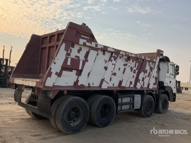 2014 Hyundai HD370 8x4 Twin-Steer Tri/A Dump Truck - Camion basculantă: Foto 3 2014 Hyundai HD370 8x4 Twin-Steer Tri/A Dump Truck - Camion basculantă: Foto 3