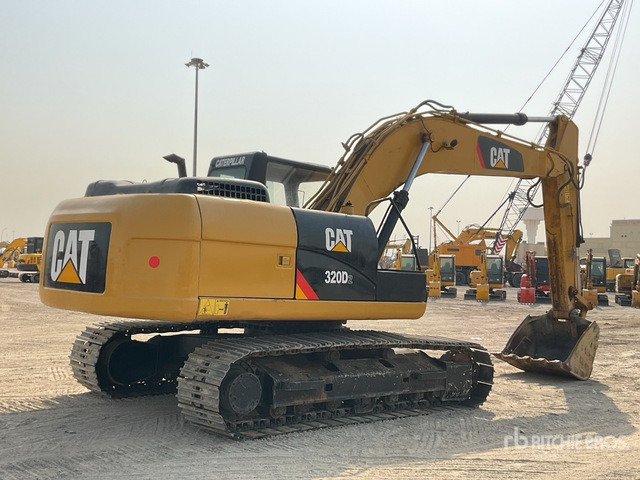 2018 Cat 320D2 - Excavator pe şenile: Foto 4 2018 Cat 320D2 - Excavator pe şenile: Foto 4