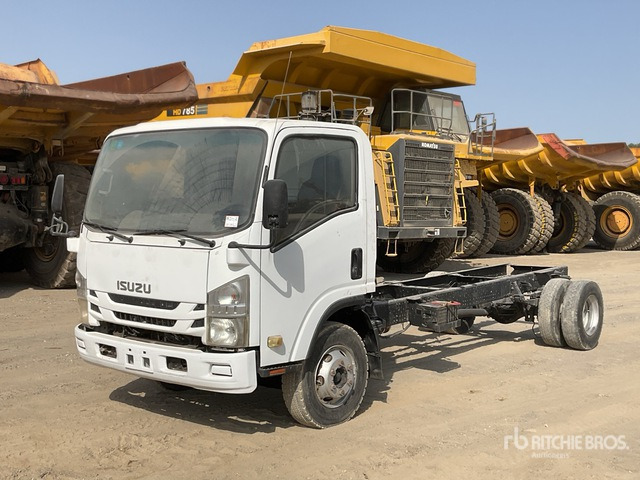 2019 Isuzu NPR 4x2 Cab and Chassis - Camion şasiu: Foto 2 2019 Isuzu NPR 4x2 Cab and Chassis - Camion şasiu: Foto 2