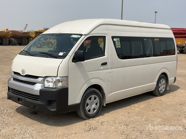 2019 Toyota Hiace 4x2 14-Seat Mini Bus - Microbuz, Transport persoane: Foto 2 2019 Toyota Hiace 4x2 14-Seat Mini Bus - Microbuz, Transport persoane: Foto 2