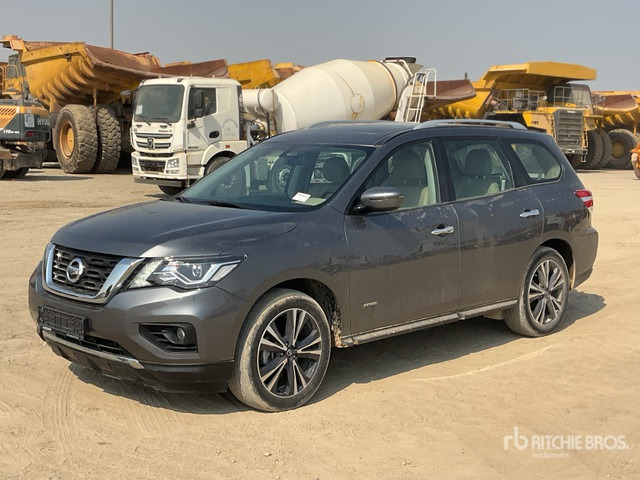 2020 Nissan Pathfinder 4WD Hybrid SUV - SUV: Foto 2 2020 Nissan Pathfinder 4WD Hybrid SUV - SUV: Foto 2