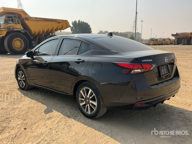 2021 Nissan Versa Automobile - Automobil: Foto 2 2021 Nissan Versa Automobile - Automobil: Foto 2