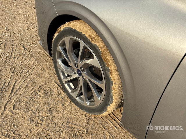 2023 Ford Taurus LX Titanium Automobile - Automobil: Foto 4 2023 Ford Taurus LX Titanium Automobile - Automobil: Foto 4