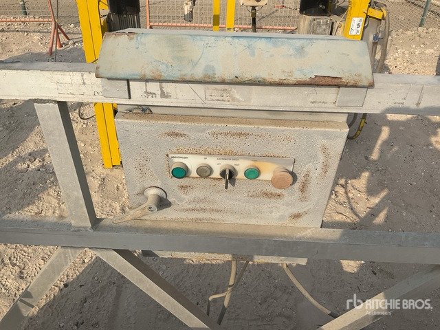 2015 Platform Hoist LTD 630 Electric Work Platform - Ataşament pentru Utilaje constructii: Foto 4 2015 Platform Hoist LTD 630 Electric Work Platform - Ataşament pentru Utilaje constructii: Foto 4