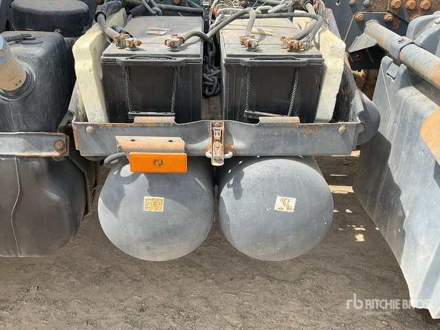 2007 Mercedes-Benz Actros 3348 6x4 T/A Sleeper Truck Tractor - Cap tractor: Foto 5 2007 Mercedes-Benz Actros 3348 6x4 T/A Sleeper Truck Tractor - Cap tractor: Foto 5