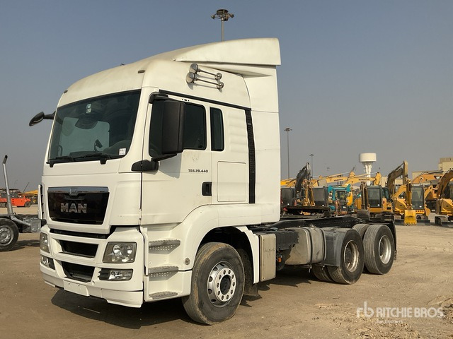 2016 MAN TGS28.440 6x4 T/A Sleeper Truck Tractor - Cap tractor: Foto 1 2016 MAN TGS28.440 6x4 T/A Sleeper Truck Tractor - Cap tractor: Foto 1