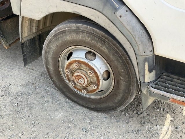 Mitsubishi KK-FK71HJ - Camion platformă, Camion cu macara: Foto 5 Mitsubishi KK-FK71HJ - Camion platformă, Camion cu macara: Foto 5