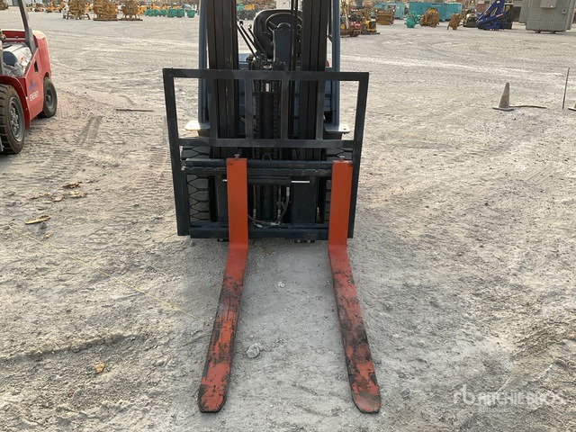 Toyota 72-8FDN30 - Stivuitor diesel: Foto 5 Toyota 72-8FDN30 - Stivuitor diesel: Foto 5