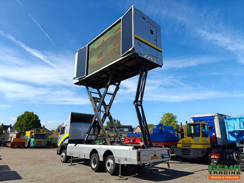 MAN 26.362 FNL/LL 6x2/4 Slaapcab Euro0 - LEDscherm Schaarlift ReclameAuto - Luchtgeveerd - Hydr. steunpoten - Camion: Foto 3 MAN 26.362 FNL/LL 6x2/4 Slaapcab Euro0 - LEDscherm Schaarlift ReclameAuto - Luchtgeveerd - Hydr. steunpoten - Camion: Foto 3