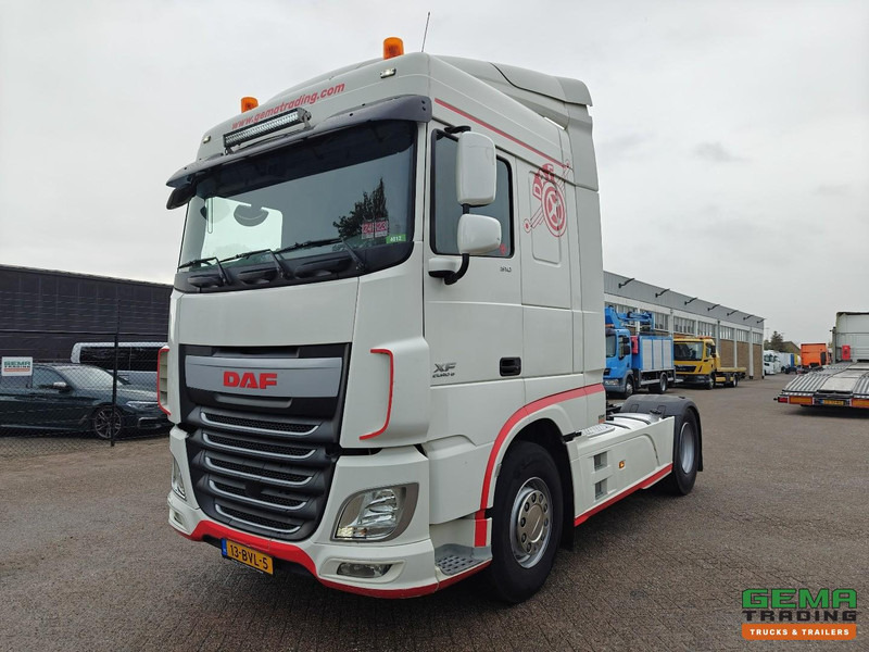 DAF XF 510 FT 4x2 Spacecab Euro6C - Retarder - Hydrauliek - Standairco - SMARTTacho V2 - Cap tractor: Foto 1 DAF XF 510 FT 4x2 Spacecab Euro6C - Retarder - Hydrauliek - Standairco - SMARTTacho V2 - Cap tractor: Foto 1