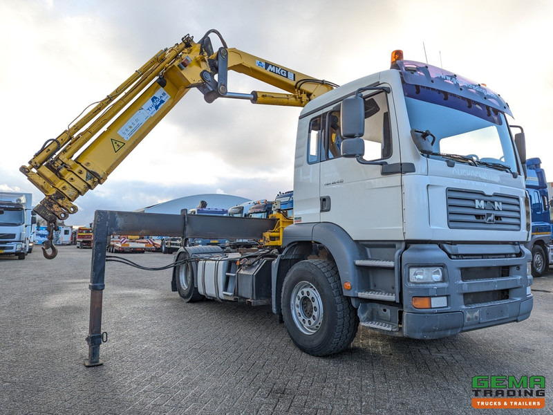 MAN TGA 18.410 4x2 LX Euro3 - MKG HLK225HP 4510KG - RadioGrafisch - Cap tractor: Foto 2 MAN TGA 18.410 4x2 LX Euro3 - MKG HLK225HP 4510KG - RadioGrafisch - Cap tractor: Foto 2