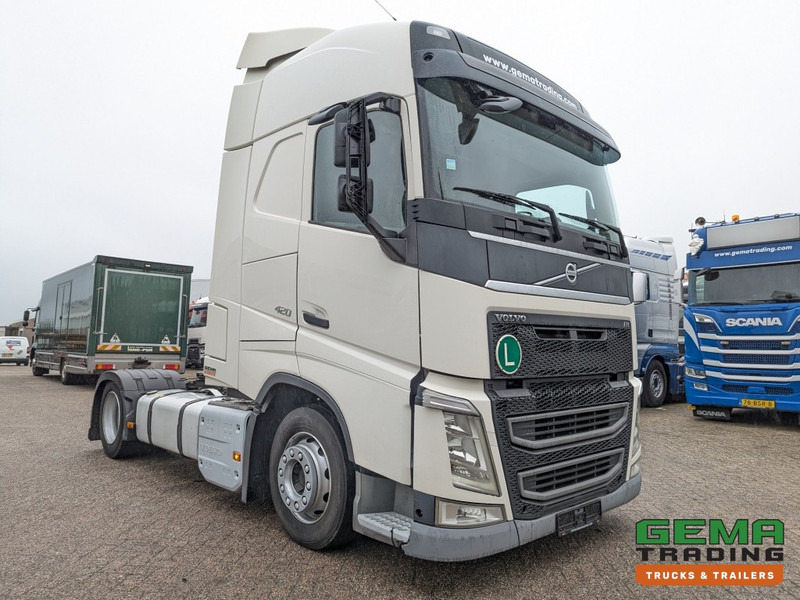 Volvo FH420 4x2 Euro6 FH420 4x2 Globetrotter Euro6 - XLOW / Mega - VEB+ - Double Tanks - Air Suspension - Cap tractor: Foto 2 Volvo FH420 4x2 Euro6 FH420 4x2 Globetrotter Euro6 - XLOW / Mega - VEB+ - Double Tanks - Air Suspension - Cap tractor: Foto 2