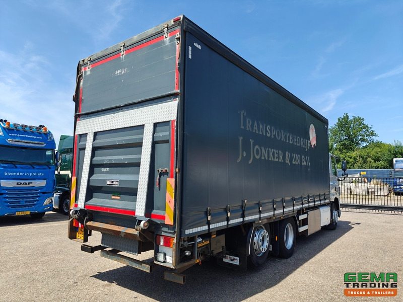 DAF CF 400 FAN 6x2/4 SpaceCab Euro6A - Schuifzeilenbak 7.7m + Laadklep 2000kg - HH Vloer - AanhangerKoppeling - Camion cu prelată: Foto 4 DAF CF 400 FAN 6x2/4 SpaceCab Euro6A - Schuifzeilenbak 7.7m + Laadklep 2000kg - HH Vloer - AanhangerKoppeling - Camion cu prelată: Foto 4