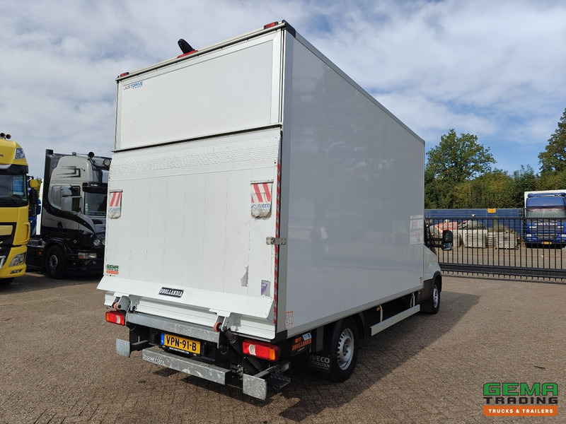 Iveco 35S18 Hi-Matic 4x2 Dagcab Euro6E - Gesloten Bak 4.2M - Laadklep 1000KG - Navi - 03/2026 APK - Autoutilitară box: Foto 4 Iveco 35S18 Hi-Matic 4x2 Dagcab Euro6E - Gesloten Bak 4.2M - Laadklep 1000KG - Navi - 03/2026 APK - Autoutilitară box: Foto 4