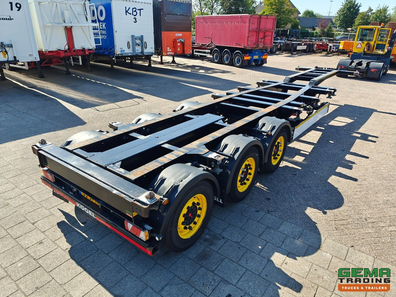 Kögel PORT 40 SIMPLEX 20 3-Assen SAF - Schijfremmen - 20/30/40FT Aansluiting - Achterschuiver - Semiremorcă transport containere/ Swap body: Foto 4 Kögel PORT 40 SIMPLEX 20 3-Assen SAF - Schijfremmen - 20/30/40FT Aansluiting - Achterschuiver - Semiremorcă transport containere/ Swap body: Foto 4