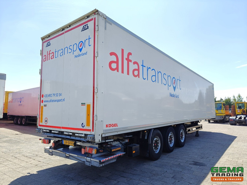 Kögel SKH24 3-Assen SAF - Gesloten Opbouw - LiftAs - Schijfremmen - Laadklep 2000KG - Semiremorcă furgon: Foto 4 Kögel SKH24 3-Assen SAF - Gesloten Opbouw - LiftAs - Schijfremmen - Laadklep 2000KG - Semiremorcă furgon: Foto 4