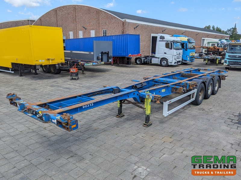Krone SD27 3-Assen BPW Drumbrakes - 4700KG - All Connections (O1913) - Semiremorcă transport containere/ Swap body: Foto 4 Krone SD27 3-Assen BPW Drumbrakes - 4700KG - All Connections (O1913) - Semiremorcă transport containere/ Swap body: Foto 4