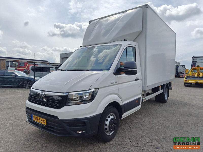 MAN TGE 3.180 4x2 Dagcabine Euro6D - GeslotenBak 4.2m + Laadklep 750KG - Dubbellucht - 5500km! NIEUWSTAAT! ONGEBRUIKT! - Autoutilitară box: Foto 1 MAN TGE 3.180 4x2 Dagcabine Euro6D - GeslotenBak 4.2m + Laadklep 750KG - Dubbellucht - 5500km! NIEUWSTAAT! ONGEBRUIKT! - Autoutilitară box: Foto 1