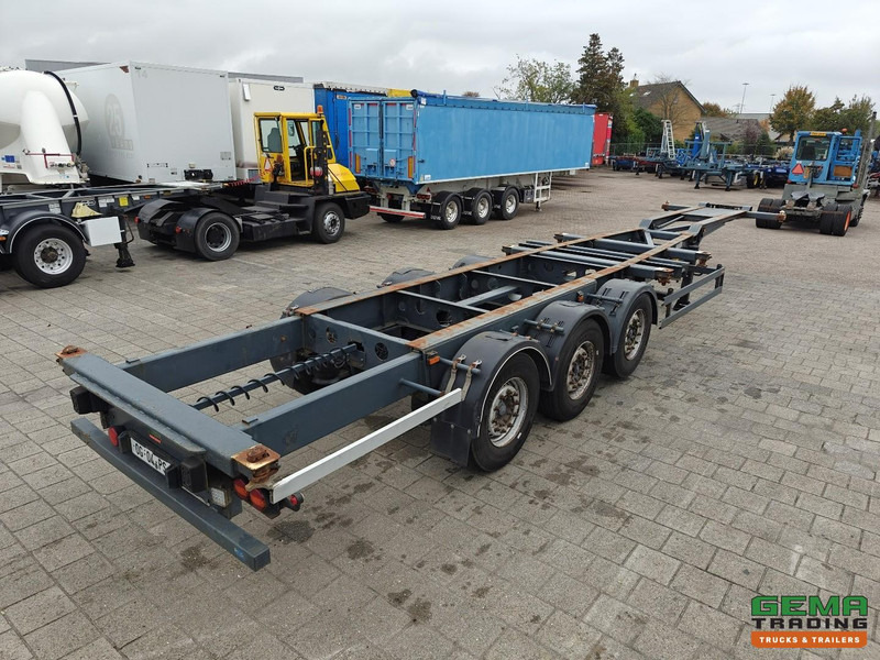 Schmitz Cargobull SCF 24 G 3-Assen MB - LiftAs - Schijfremmen - Vast Chassis - 2x20FT 1x30FT 40FT aansluiting - Semiremorcă transport containere/ Swap body: Foto 1 Schmitz Cargobull SCF 24 G 3-Assen MB - LiftAs - Schijfremmen - Vast Chassis - 2x20FT 1x30FT 40FT aansluiting - Semiremorcă transport containere/ Swap body: Foto 1
