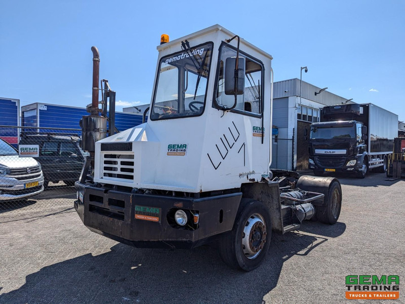 Terberg YT17 MOTOR DEFECT - MMBS Kenteken - Tractor terminal: Foto 1 Terberg YT17 MOTOR DEFECT - MMBS Kenteken - Tractor terminal: Foto 1