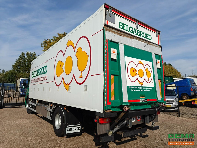 Volvo FM330 4x2 Dagcab Euro5 - KuikenBak 8.4m + Webasto Heater + Dhollandia 2000KG - Camion transport animale: Foto 3 Volvo FM330 4x2 Dagcab Euro5 - KuikenBak 8.4m + Webasto Heater + Dhollandia 2000KG - Camion transport animale: Foto 3