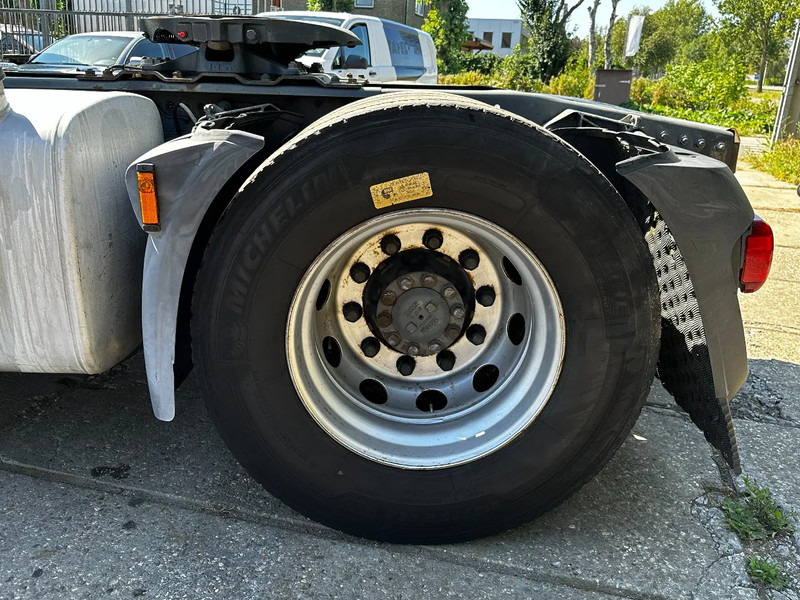 DAF XF 460 4X2 Tractor-unit Spring/Air ACC Retarder EURO6 - Cap tractor: Foto 5 DAF XF 460 4X2 Tractor-unit Spring/Air ACC Retarder EURO6 - Cap tractor: Foto 5