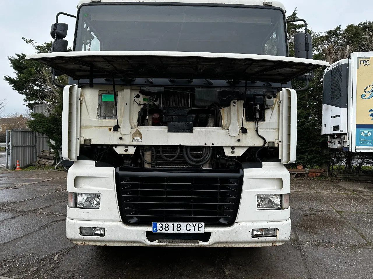 DAF XF 95.380 4X2 Tractor-unit Spring/Air ZF Manual DAF XF 95.380 4X2 Tractor-unit Spring/Air ZF Manual - Cap tractor: Foto 5 DAF XF 95.380 4X2 Tractor-unit Spring/Air ZF Manual DAF XF 95.380 4X2 Tractor-unit Spring/Air ZF Manual - Cap tractor: Foto 5