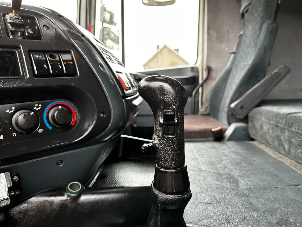 Cap tractor DAF XF 95.380 4X2 Tractor-unit Spring/Air ZF Manual DAF XF 95.380 4X2 Tractor-unit Spring/Air ZF Manual: Foto 10